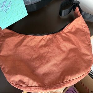 SOLD Baggu medium crescent in rhubarb